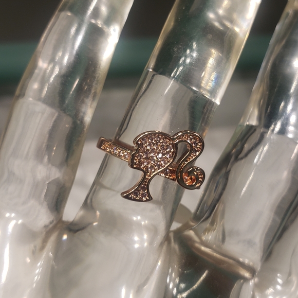 *SOLD*Fragrant Jewels Mattel Barbie Ring size 6 - Picture 3 of 4